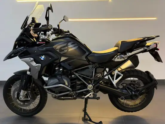 BMW-R 1250 GS PREMIUM TRIPLE BLACK-2023