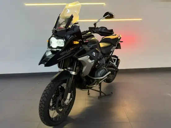 BMW-R 1250 GS PREMIUM TRIPLE BLACK BMW-R 1250 GS PREMIUM TRIPLE BLACK-2023