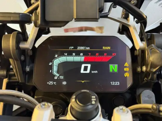 BMW-R 1250 GS PREMIUM TRIPLE BLACK BMW-R 1250 GS PREMIUM TRIPLE BLACK-2023