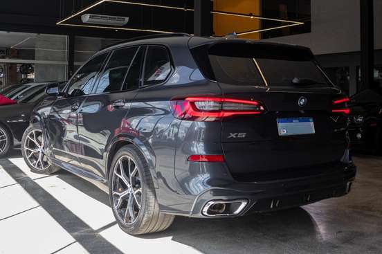 BMW-X5-2022