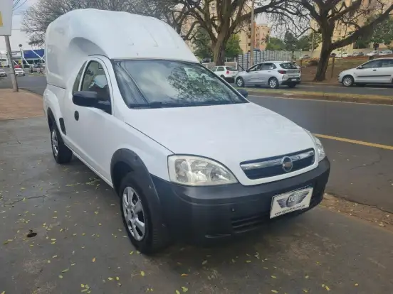 CHEVROLET-MONTANA-2010