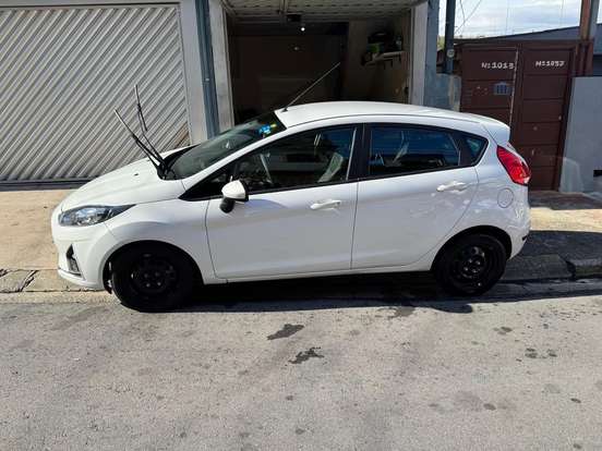 FORD-FIESTA-2018
