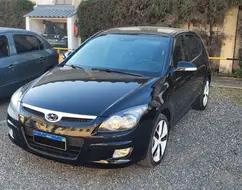 HYUNDAI I30 2.0 MPFI GLS 16V GASOLINA 4P MANUAL HYUNDAI I30 2.0 MPFI GLS 16V GASOLINA 4P MANUAL