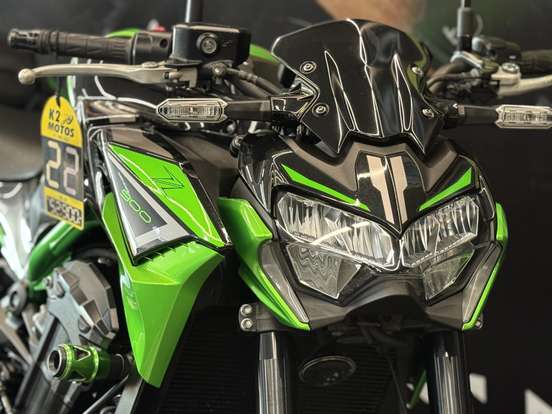 KAWASAKI-Z900-2022