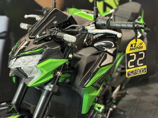 KAWASAKI-Z900-2022