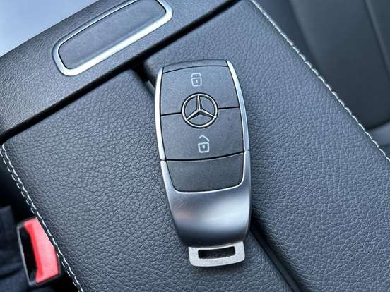 MERCEDES-BENZ-A 250-2021