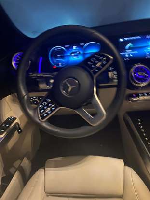 MERCEDES-BENZ-GLB 200-2022