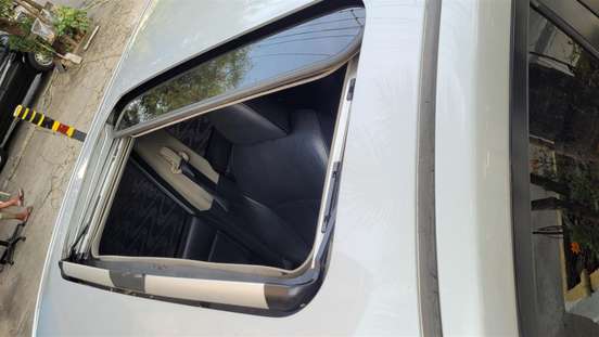 NISSAN-TIIDA-2012