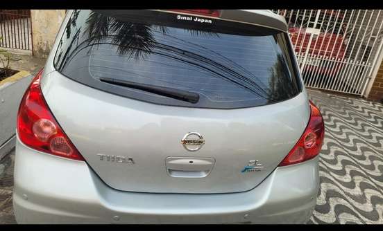 NISSAN-TIIDA-2012