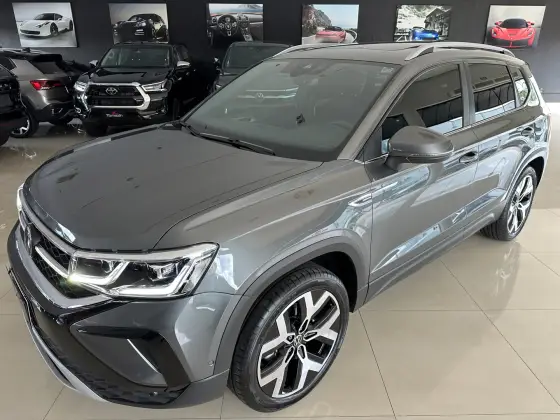 VOLKSWAGEN TAOS 1.4 250 TSI TOTAL FLEX HIGHLINE AUTOMÁTICO