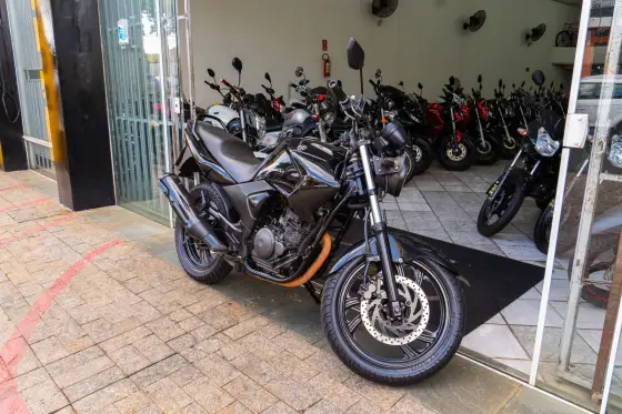 YAMAHA FAZER 250IE LIMITED EDITION YAMAHA FAZER 250IE LIMITED EDITION