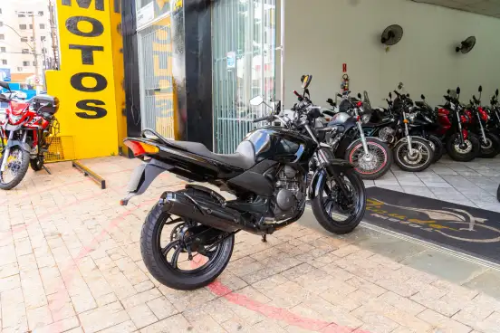 YAMAHA-FAZER 250IE LIMITED EDITION-2010