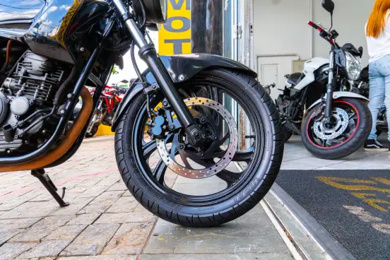 YAMAHA-FAZER 250IE LIMITED EDITION-2010