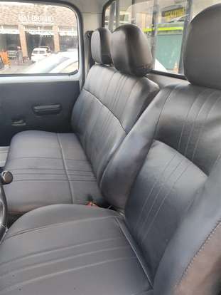 CHEVROLET-D20-1992