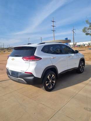 CHEVROLET-TRACKER-2024
