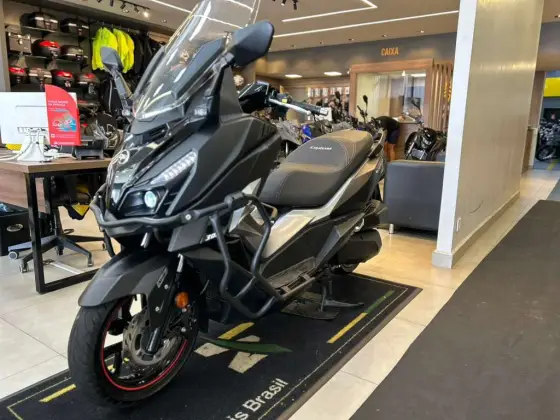 DAFRA CRUISYM 300 