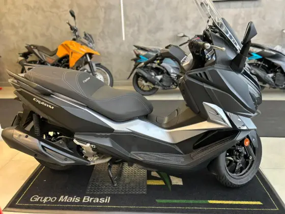 DAFRA CRUISYM 300 