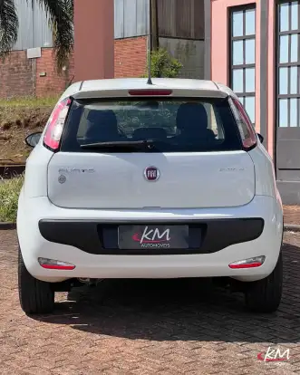 FIAT-PUNTO-2015