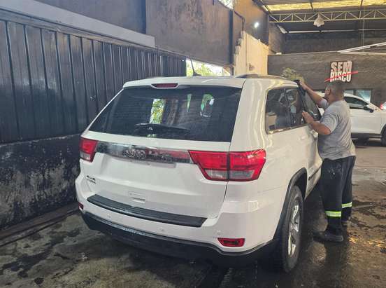 JEEP-GRAND CHEROKEE-3.6 LAREDO 4X4 V6 24V GASOLINA 4P AUTOMÁTICO JEEP-GRAND CHEROKEE-2010