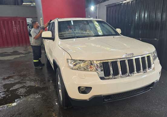 JEEP-GRAND CHEROKEE-2010