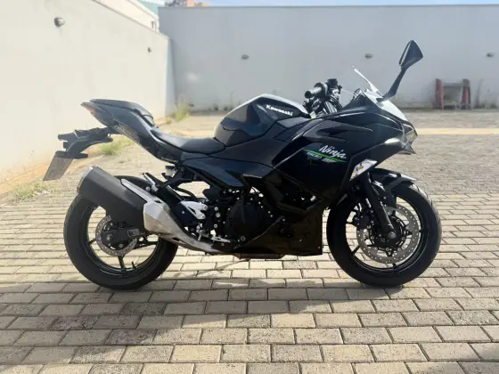 KAWASAKI NINJA 500 