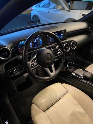 MERCEDES-BENZ-A 250-2019