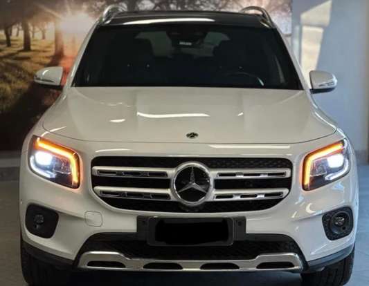 MERCEDES-BENZ-GLB 200-2021