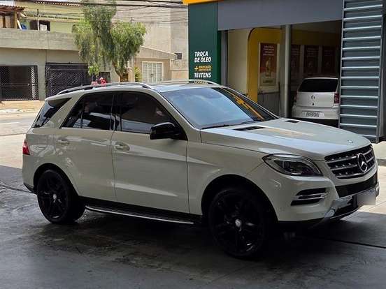 MERCEDES-BENZ-ML 350-3.5 BLUEEFFICIENCY SPORT 4X4 V6 GASOLINA 4P AUTOMÁTICO MERCEDES-BENZ-ML 350-2013