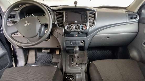 MITSUBISHI-L200 TRITON-2021