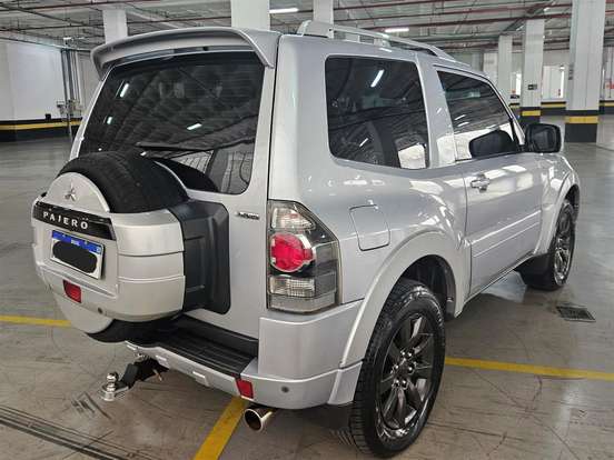 MITSUBISHI-PAJERO FULL-3.8 HPE 4X4 V6 24V GASOLINA 4P AUTOMÁTICO MITSUBISHI-PAJERO FULL-2010