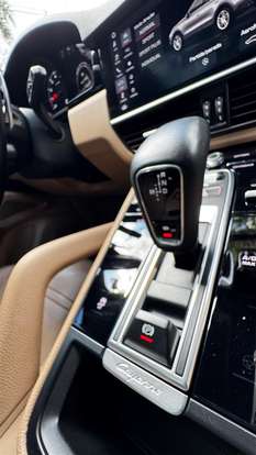 PORSCHE-CAYENNE-2019