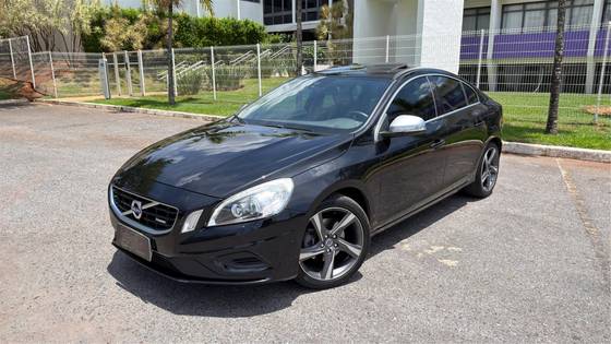 Imagem de VOLVO S60 2.0 T5 R DESIGN 16V TURBO GASOLINA 4P AUTOMÁTICO