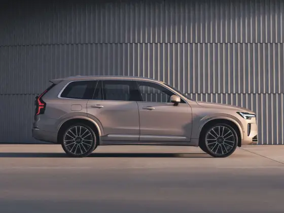 VOLVO XC90 2.0 T8 PHEV PLUS AWD GEARTRONIC