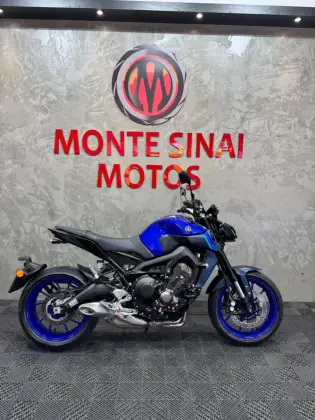 YAMAHA MT-09 