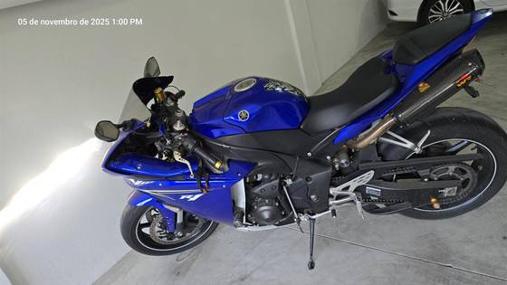 YAMAHA YZF R1 