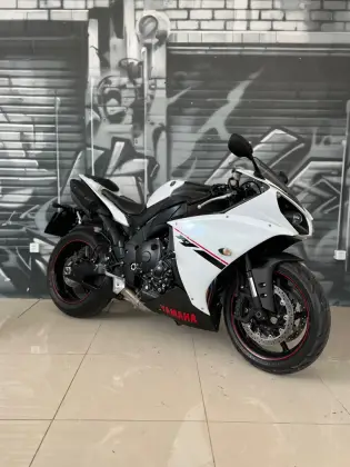 Yamaha Yzf-r1 a partir de 2014: Motos usadas, seminovas e novas