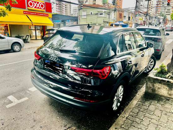 AUDI-Q3-2020