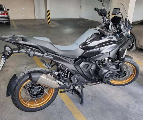 BMW-R 1300 GS TRIPLE BLACK BMW-R 1300 GS TRIPLE BLACK-2024