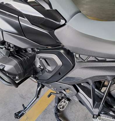 BMW-R 1300 GS TRIPLE BLACK BMW-R 1300 GS TRIPLE BLACK-2024
