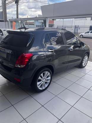 CHEVROLET-TRACKER-2018