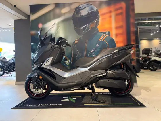 DAFRA CRUISYM 300 