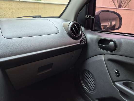 FORD-FIESTA-2012