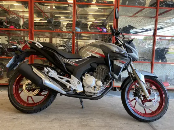 HONDA CB TWISTER 