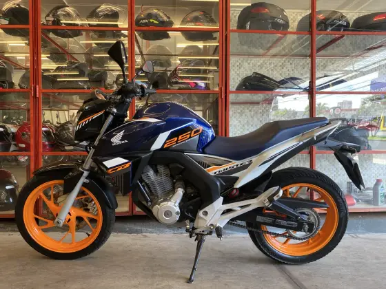 HONDA CB TWISTER 