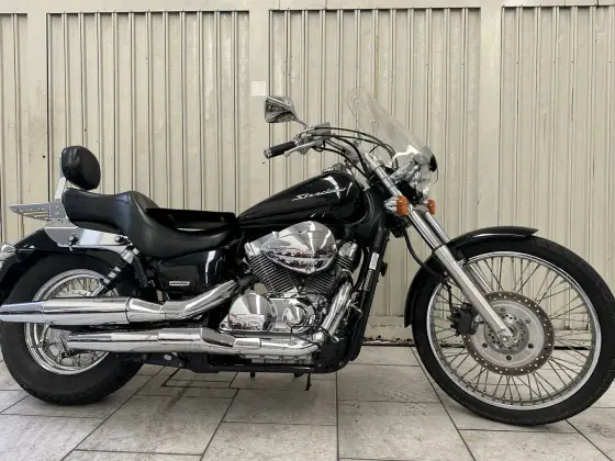 HONDA SHADOW 750 