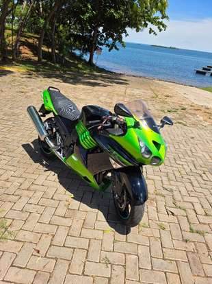 KAWASAKI-NINJA ZX-14-2010