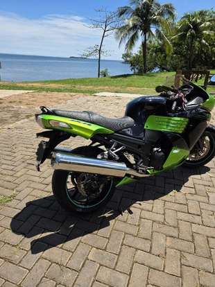 KAWASAKI-NINJA ZX-14-2010
