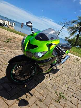 KAWASAKI-NINJA ZX-14-2010
