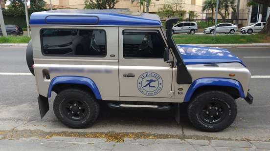 LAND ROVER-DEFENDER-2001