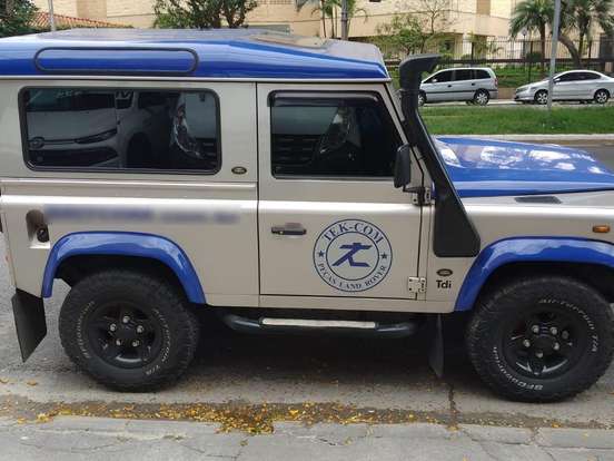 LAND ROVER-DEFENDER-2.5 90 CSW 4X4 TURBO INTERCOOLER DIESEL 2P MANUAL LAND ROVER-DEFENDER-2001